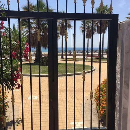 Apartamento Playa Rocio Apartment *